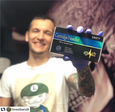 Tatuażysta mówi w imieniu SPARK